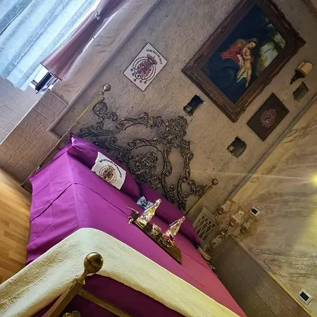 Il Borbonico A Toledo Nápoles